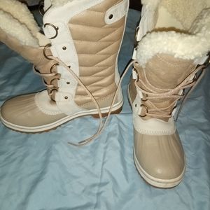 Sorel snow boots